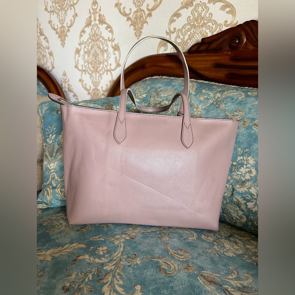 Vintage Burberry tote bag. Used . Size medium - Picture 3 of 13